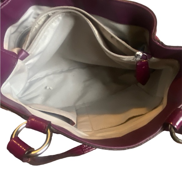 Coach Soho Shiny Patent Leather Buckle Bag Plum Purple - Picture 9 of 11